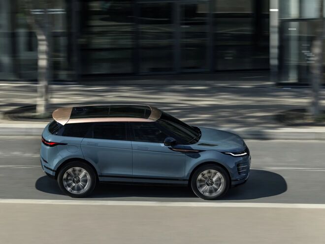 13-range-rover-evoque-2024-tribeca-blue
